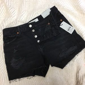 NWT size 4 Topshop Ashley Distressed BF shorts